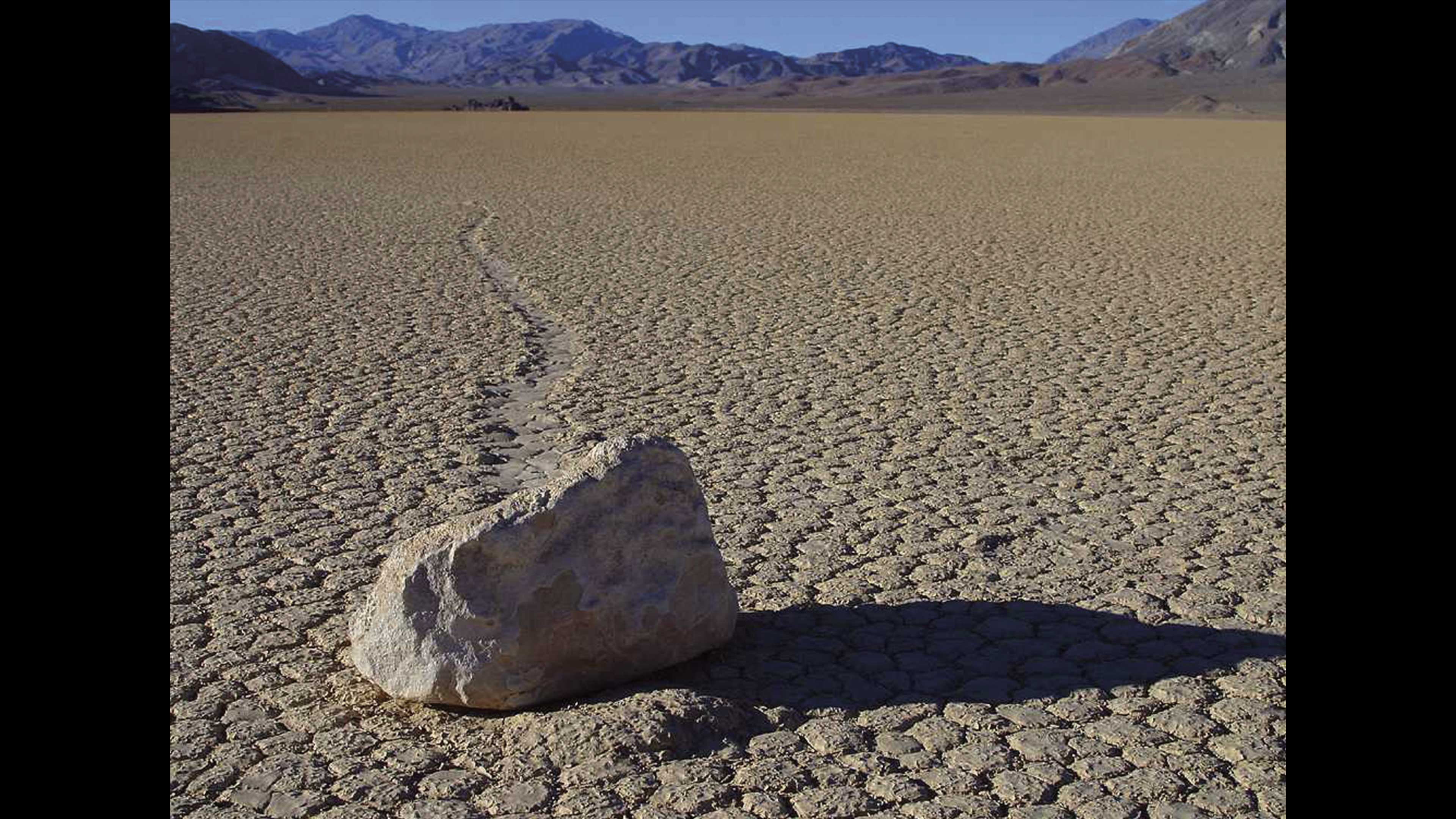 Resuelven misterio de las rocas deslizantes