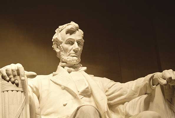 Imagen principal del artículo Abraham Lincoln: una extraña apariencia por un síndrome inusual
